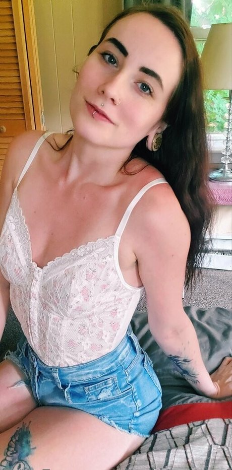 lynn myra free beautiful star pic