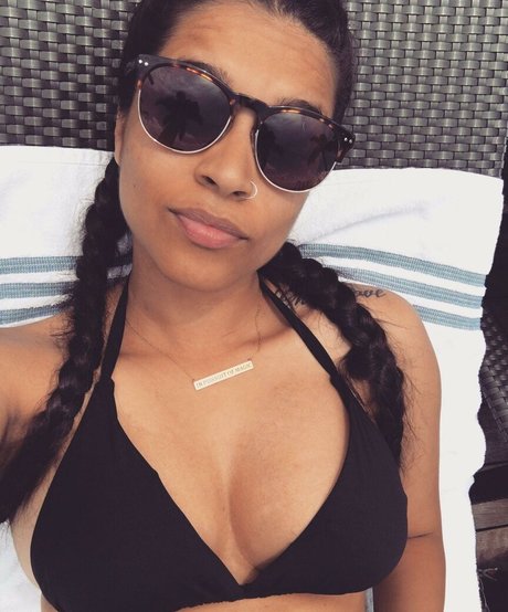 Lilly Singh model pretty archive