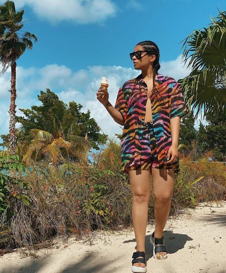 Lilly Singh hot pornstar picture