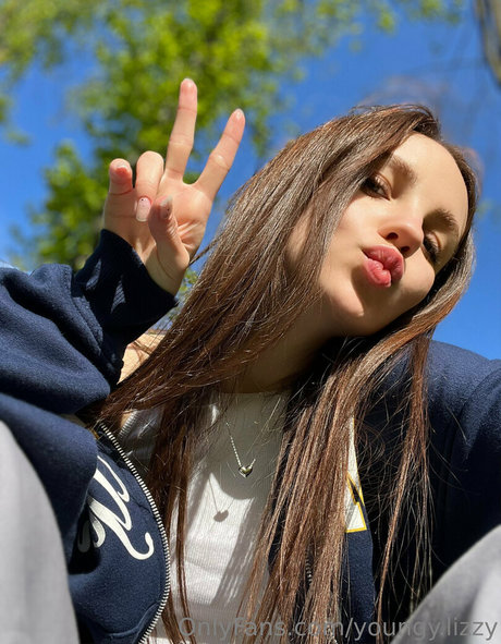 youngy lizzy model hd img