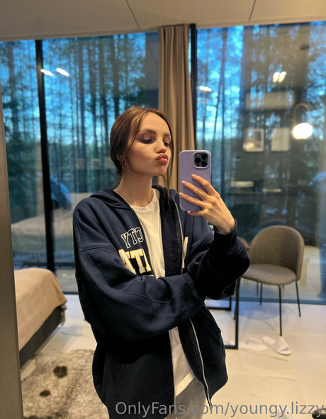 youngy lizzy Profile