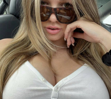 shemale masturbation onlyfans hot nude picture