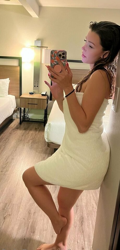 shemale fucks girl onlyfans pornographic gallery