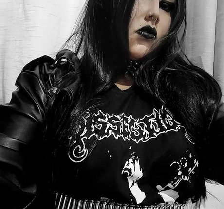 Vicky Draconya erotic star archive