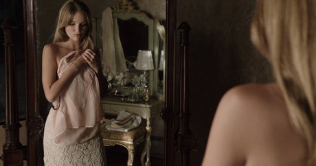 Lili Simmons pretty model galleries