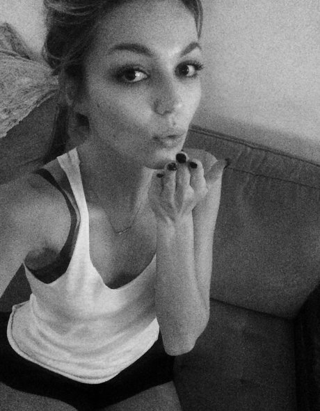 Lili Simmons pornstar gallery