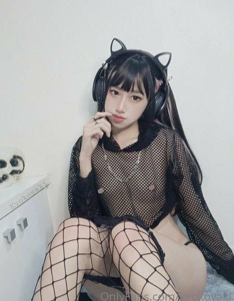 blonde shemale onlyfans hot naked picture