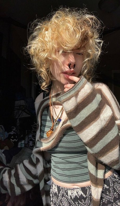 Quarlx porn star picture