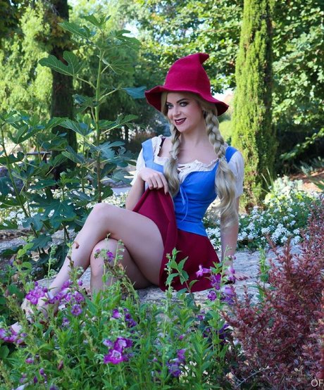 big dick shemale onlyfans hot pic