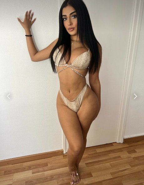 Spicy Mimi pornstar xxx photo