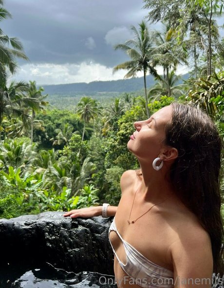 anapuru star pornographic photo