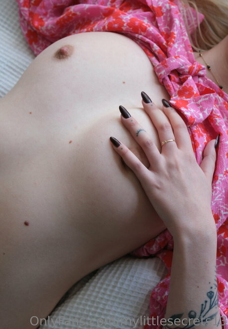 mylittlesecrets13 star free photos