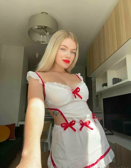 ellie miss exclusive actress image