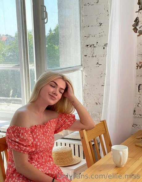 ellie miss star free pictures