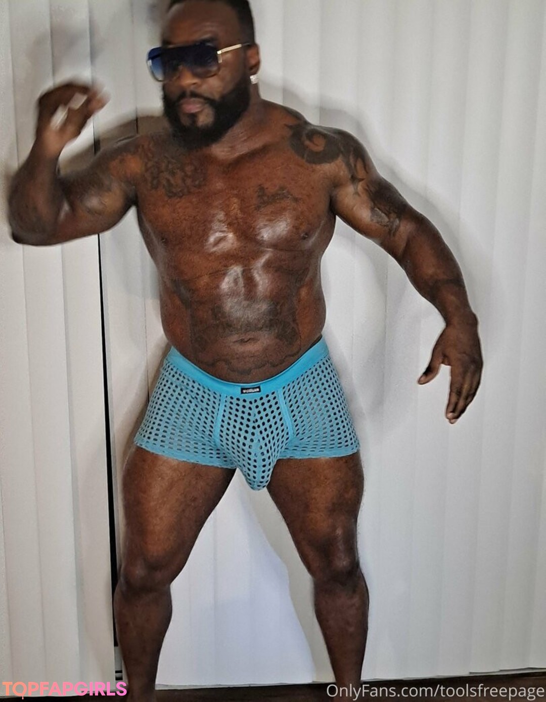 toolsfreepage naked star image