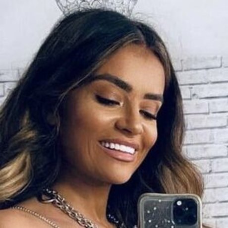 Leigh Woodz pretty model galleries