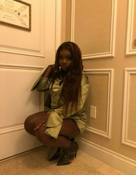 sissy serayah pornstar naked pics