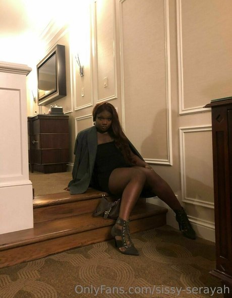 sissy serayah pretty model pics