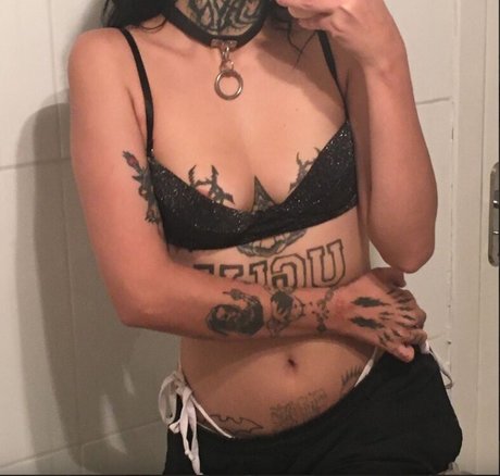 Stepsbeck nudes actress photo