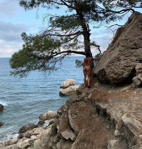 Anna Adamovich model nudes photos