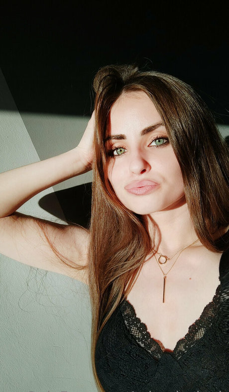 miracle leah star high quality images