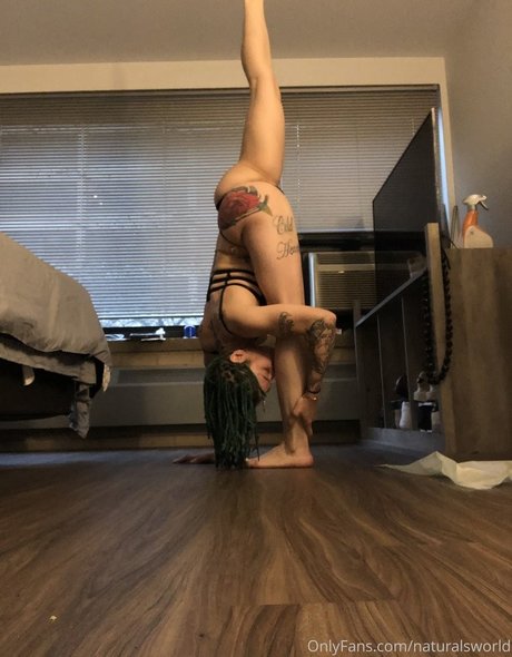 Naturalsworld free pornstar pics