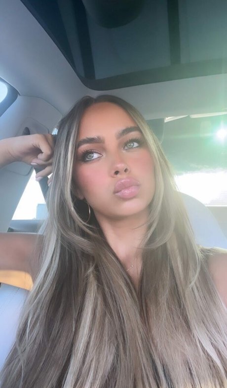 Adison Justis erotic actress pics