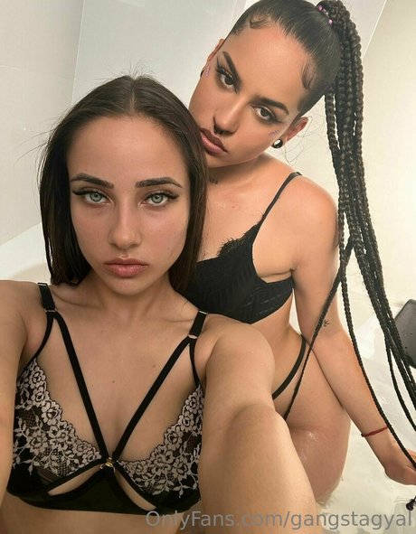 40 onlyfans nude photos