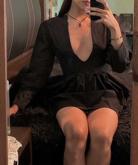 Lilith Moreno star art photos