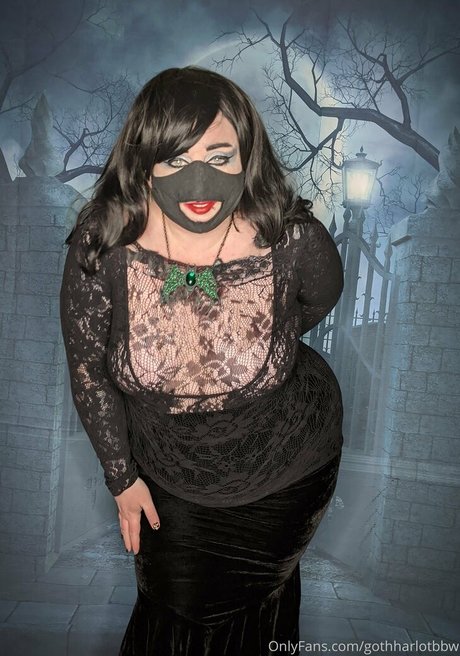 gothharlotbbw perfect actress picture