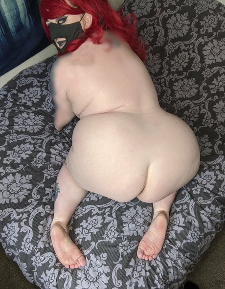 gothharlotbbw naked actress picture