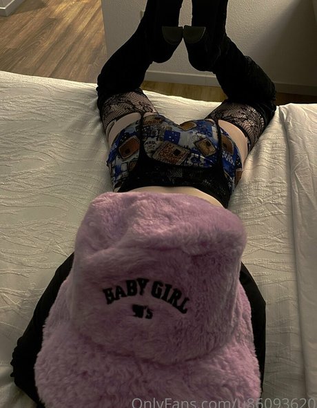 abbierosery top model images