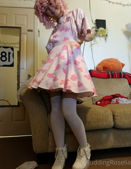 buddingroselia nudes actress picture