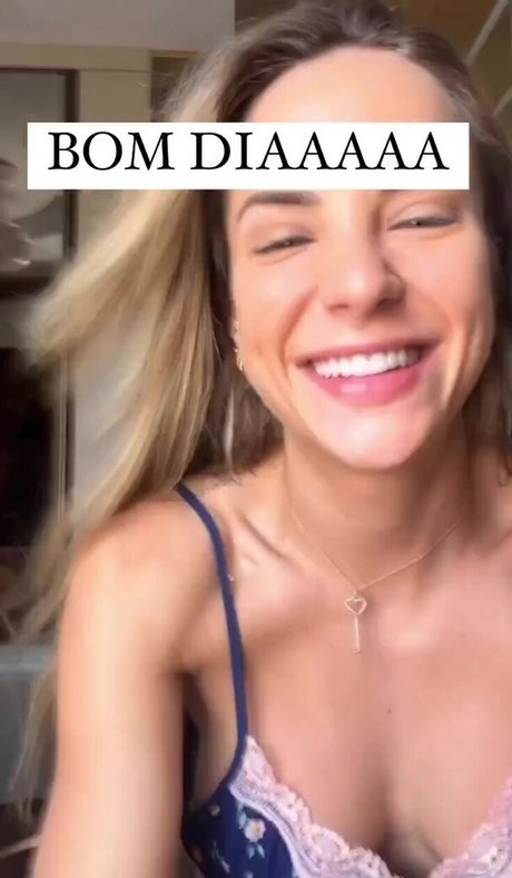 Gabi Martins naked model galleries