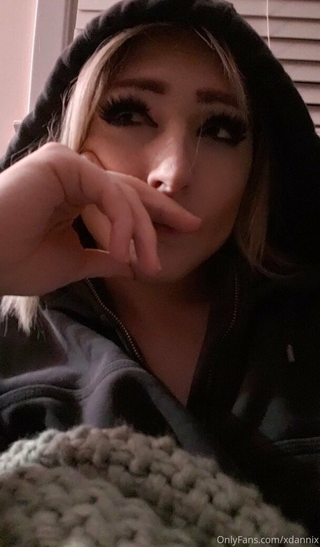 xdannix nude actress galleries