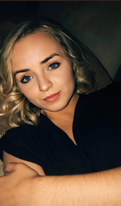 ashleywhitecams best actress pic