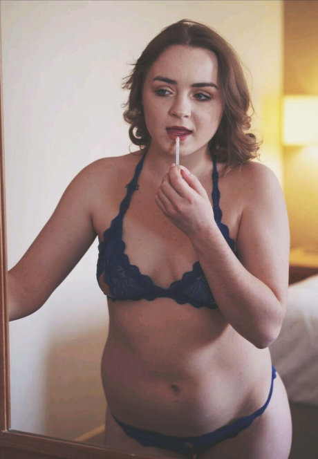 ashleywhitecams star pretty pics