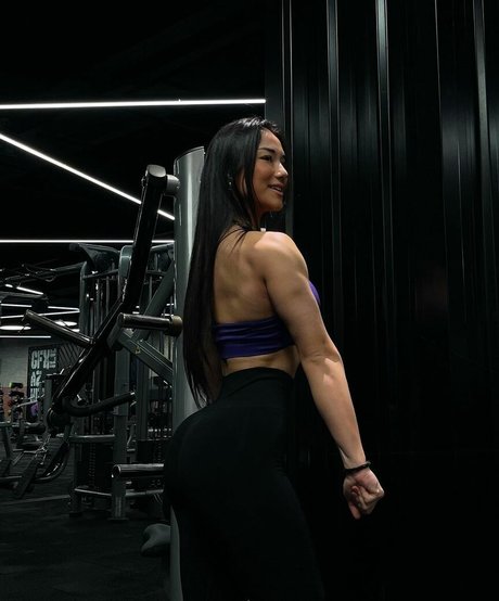 Hale Cabbar model beautiful pictures