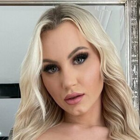 lunarae exclusive pornstar pictures