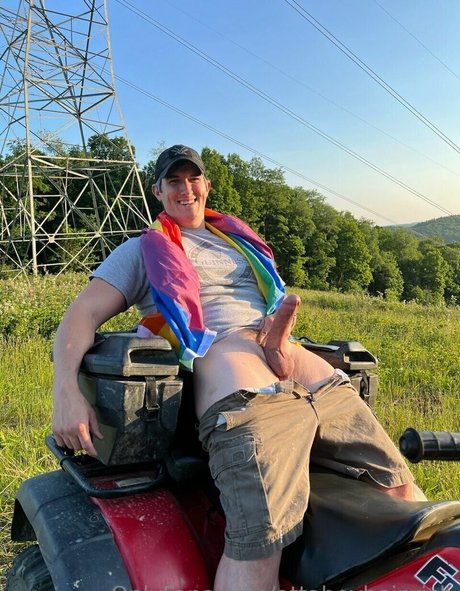 attaboyheinrich model erotic photo