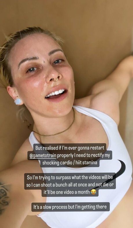 Julia Hardy pretty pornstar galleries