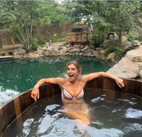 Orla Chennaoui sexy star picture