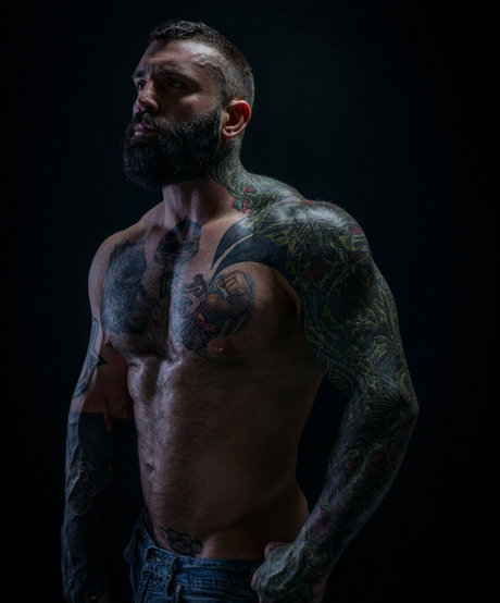 iammkage model top picture