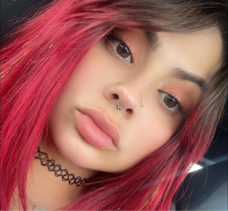 emilyelixer xxx model photos