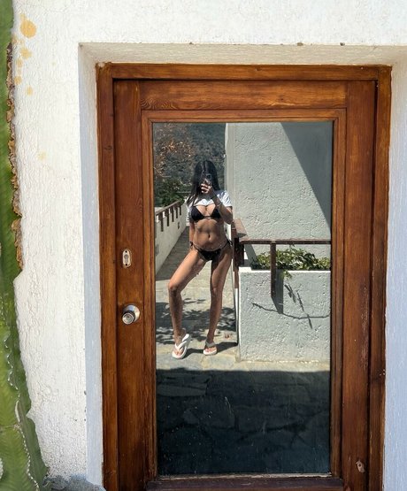 Zeynep Kurubacak star hd photo