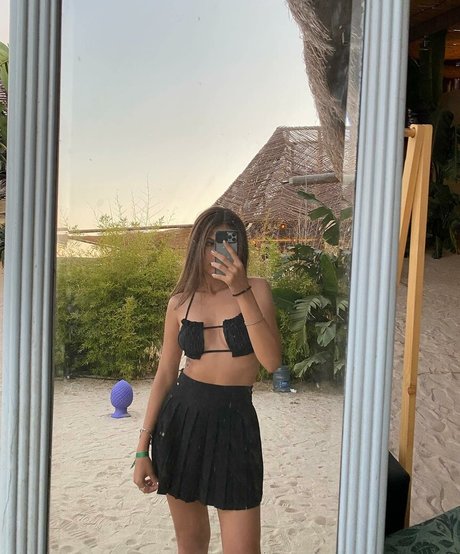 Zeynep Kurubacak high quality actress picture