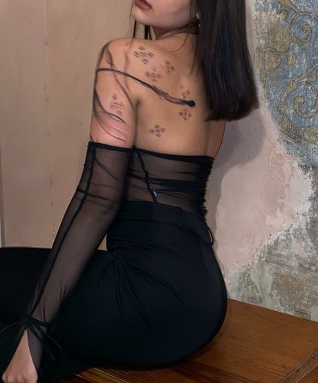 Zeynep Kurubacak star high quality pics