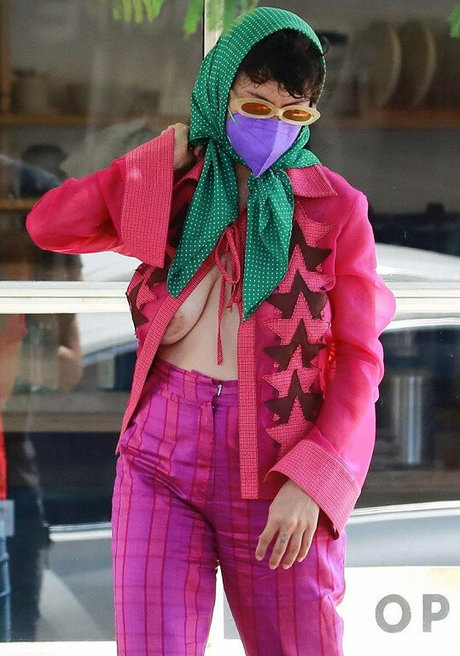 Alia Shawkat star beautiful photos