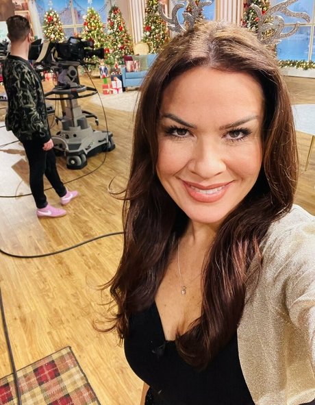 Local TV Presenters star pretty img