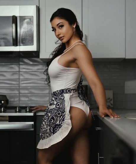 Arianna Grace exclusive pornstar img